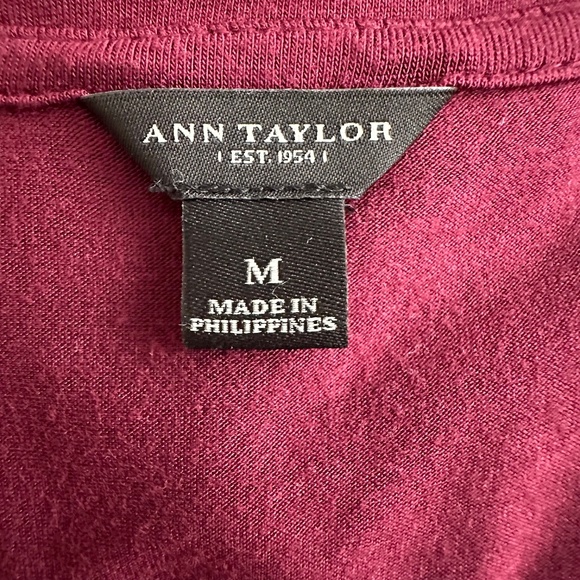 Ann Taylor Women's Medium Burgundy/Maroon Scoop Neckline Ruffled Tank Top - Picture 13 of 14